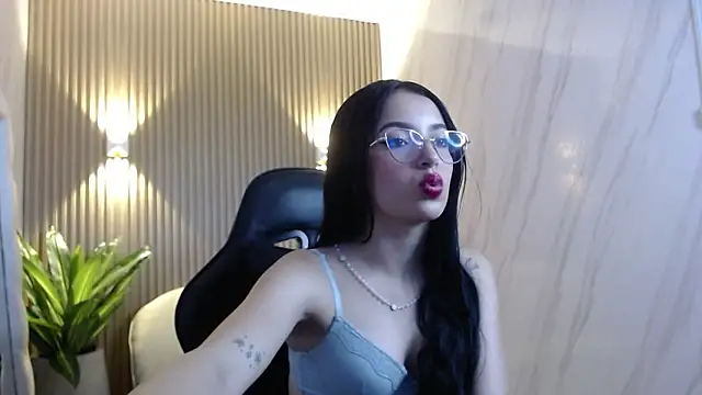 sophiadoll tf online show from 4, 11, 2025