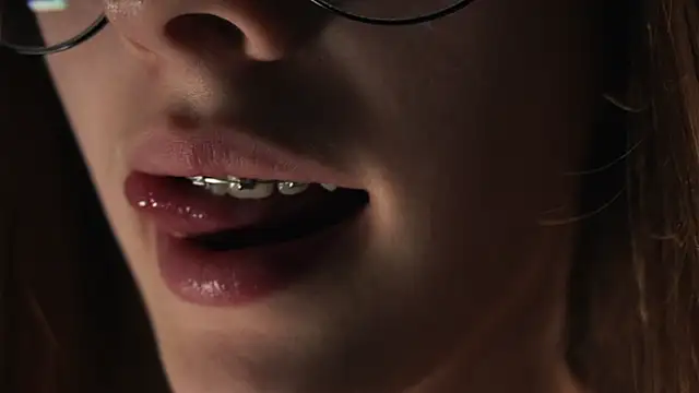 Snapshot of blissence chatting on 18, 9, 2025 blissence online show from 18, 9, 2025