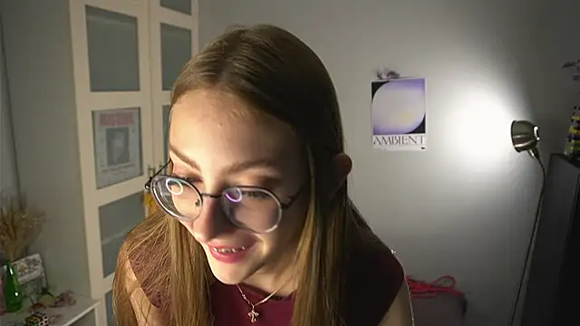 Snapshot of blissence chatting on 10, 10, 2025 blissence online show from 10, 10, 2025