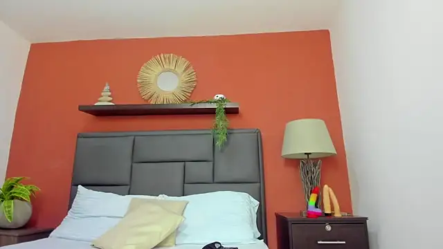 Snapshot of molly_lovee_ chatting on 30, 9, 2025 molly lovee online show from 30, 9, 2025