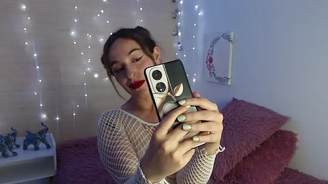 Snapshot of kat_desiree chatting on 1, 10, 2025 kat desiree online show from 1, 10, 2025