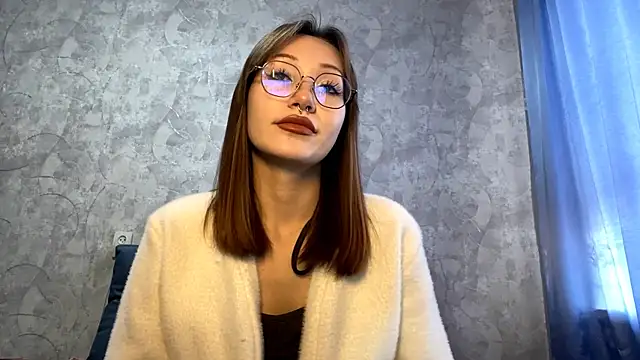 Snapshot of SetsukoBuddemeyer chatting on 12, 10, 2025 SetsukoBuddemeyer online show from 12, 10, 2025