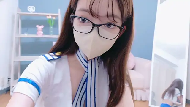 Snapshot of Mirai_H_ch chatting on 4, 10, 2025 Mirai H ch online show from 4, 10, 2025