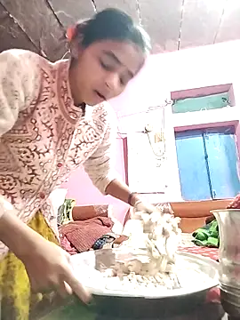 Snapshot of R_Roshni chatting on 15, 12, 2025 R Roshni online show from 15, 12, 2025