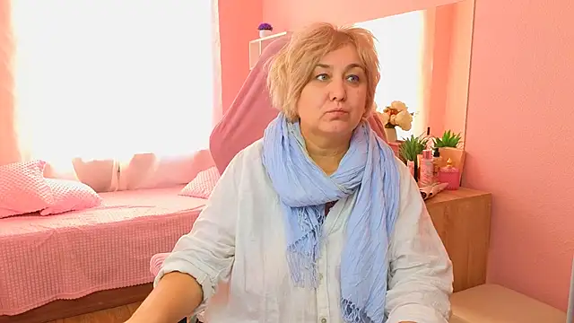 Marta Wils online show from 15, 10, 2025