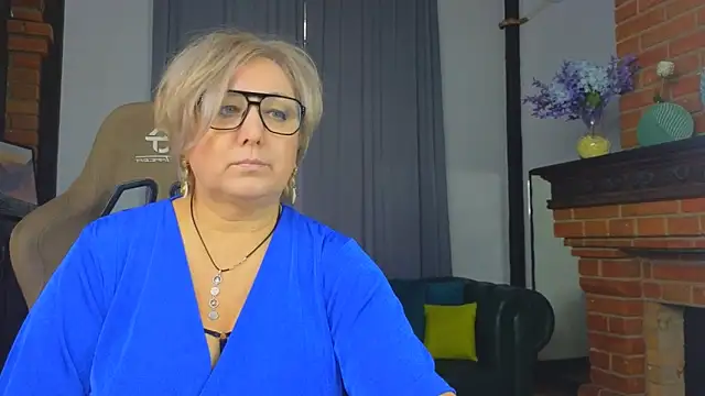 Marta Wils online show from 13, 11, 2025