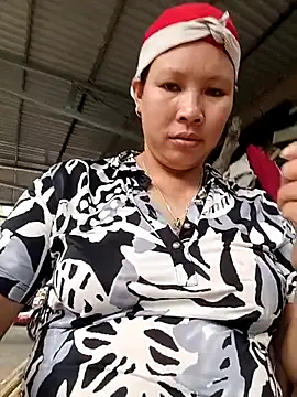 Snapshot of callistra chatting on 22, 11, 2025 callistra online show from 22, 11, 2025