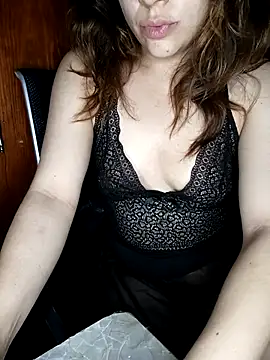 Snapshot of Amandaaaa20 chatting on 3, 10, 2025 Amandaaaa20 online show from 3, 10, 2025