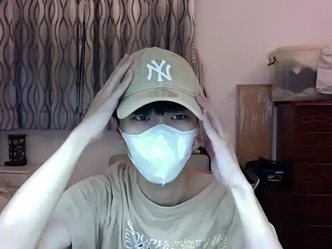Snapshot of kai101010 chatting on 1, 10, 2025 kai101010 online show from 1, 10, 2025