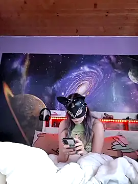 Snapshot of Hot_SkinnyGirl chatting on 2, 11, 2025 Hot SkinnyGirl online show from 2, 11, 2025