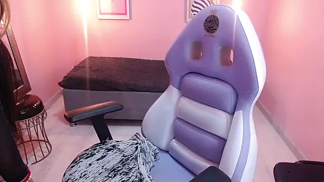 Bunny poison online show from 24, 9, 2025