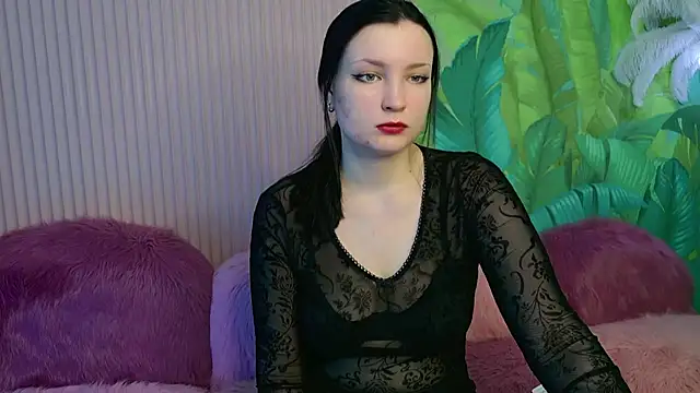 Leonora Lix online show from 29, 9, 2025