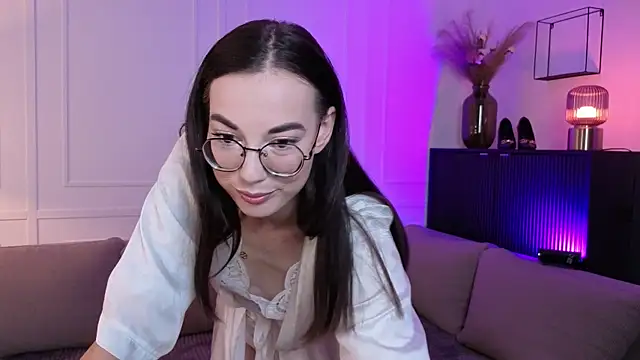 EmmaJakson online show from 18, 9, 2025