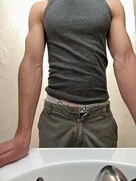 Snapshot of gymratforyouu chatting on 22, 9, 2025 gymratforyouu online show from 22, 9, 2025