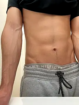 Snapshot of gymratforyouu chatting on 10, 10, 2025 gymratforyouu online show from 10, 10, 2025