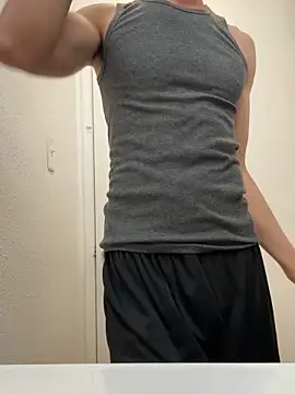 Snapshot of gymratforyouu chatting on 5, 11, 2025 gymratforyouu online show from 5, 11, 2025