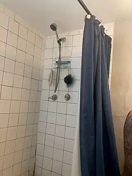 QUEENCALIMOD online show from 19, 10, 2025