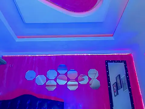 Snapshot of Julia_Bulette1 chatting on 26, 9, 2025 Julia Bulette1 online show from 26, 9, 2025