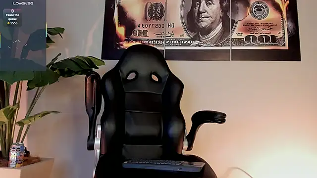 chrizmacgregor online show from 7, 4, 2026