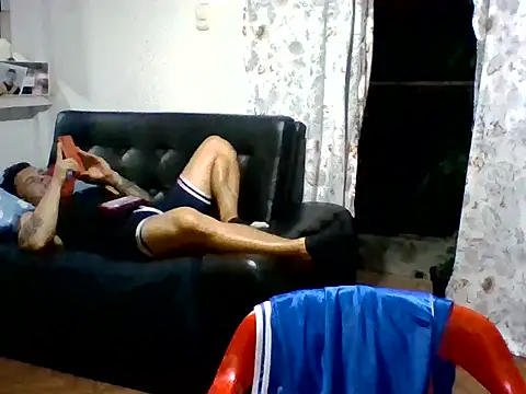 Snapshot of XavierFox1 chatting on 25, 9, 2025 XavierFox1 online show from 25, 9, 2025