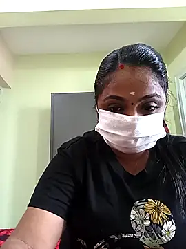 Snapshot of queendivya chatting on 30, 9, 2025 queendivya online show from 30, 9, 2025