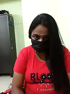 Snapshot of queendivya chatting on 18, 10, 2025 queendivya online show from 18, 10, 2025