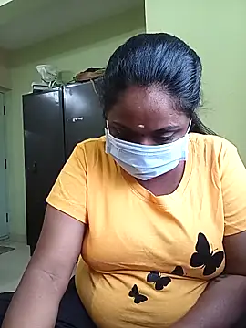 Snapshot of queendivya chatting on 26, 11, 2025 queendivya online show from 26, 11, 2025