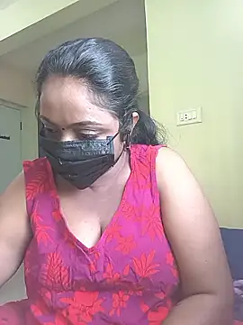 Snapshot of queendivya chatting on 14, 12, 2025 queendivya online show from 14, 12, 2025