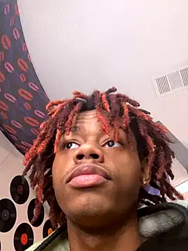 Snapshot of Zayinc chatting on 28, 10, 2025 Zayinc online show from 28, 10, 2025