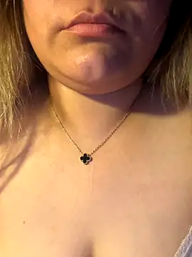 Snapshot of Heidaa chatting on 24, 10, 2025 Heidaa online show from 24, 10, 2025