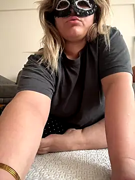 Snapshot of Heidaa chatting on 15, 12, 2025 Heidaa online show from 15, 12, 2025