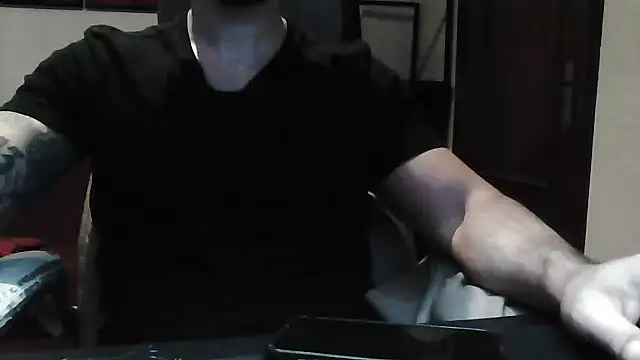 Snapshot of yourfantasy777 chatting on 25, 4, 2026 yourfantasy777 online show from 25, 4, 2026