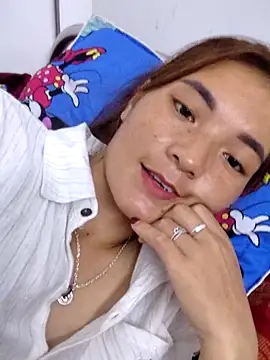 Snapshot of phuongxinhxan chatting on 3, 10, 2025 phuongxinhxan online show from 3, 10, 2025