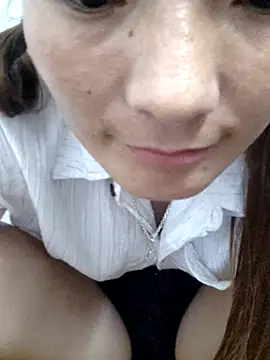 Snapshot of phuongxinhxan chatting on 5, 10, 2025 phuongxinhxan online show from 5, 10, 2025