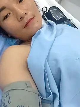 Snapshot of phuongxinhxan chatting on 14, 10, 2025 phuongxinhxan online show from 14, 10, 2025