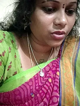 Snapshot of sweetqueen143 chatting on 29, 9, 2025 sweetqueen143 online show from 29, 9, 2025