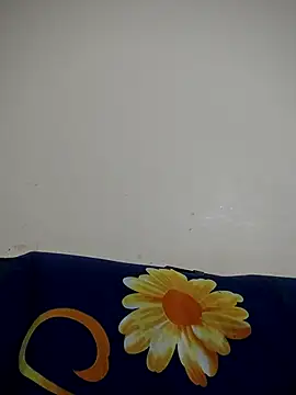 Snapshot of sweetqueen143 chatting on 24, 10, 2025 sweetqueen143 online show from 24, 10, 2025