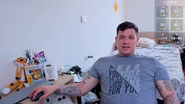 Snapshot of ryden_01 chatting on 8, 10, 2025 ryden 01 online show from 8, 10, 2025