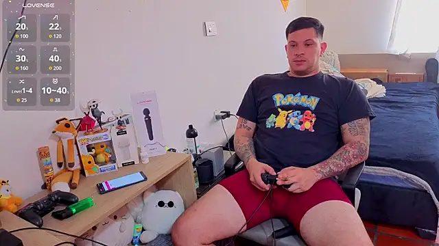 Snapshot of ryden_01 chatting on 12, 11, 2025 ryden 01 online show from 12, 11, 2025