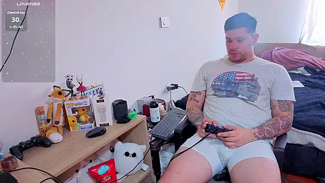 Snapshot of ryden_01 chatting on 19, 11, 2025 ryden 01 online show from 19, 11, 2025