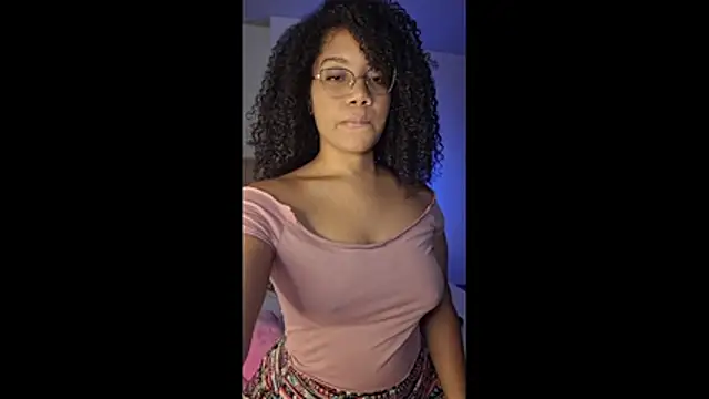 Snapshot of hottielatina chatting on 24, 11, 2025 hottielatina online show from 24, 11, 2025