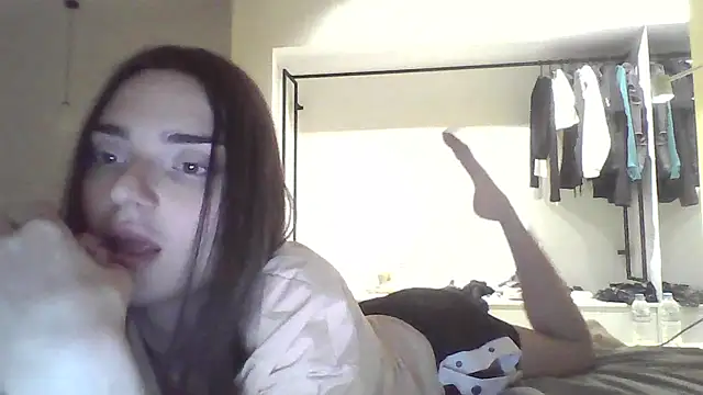 Snapshot of Luna_Samosienko chatting on 25, 9, 2025 Luna Samosienko online show from 25, 9, 2025