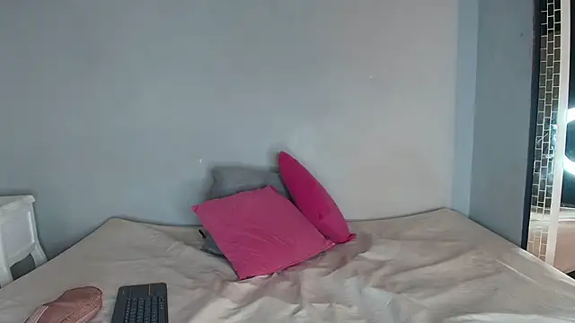 CarolinaGomez  online show from 27, 3, 2026