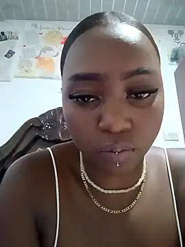 Snapshot of SaraGuzmann chatting on 21, 2, 2026 SaraGuzmann online show from 21, 2, 2026