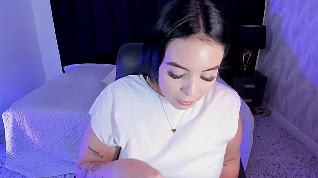 camiladuke7 online show from 8, 10, 2025