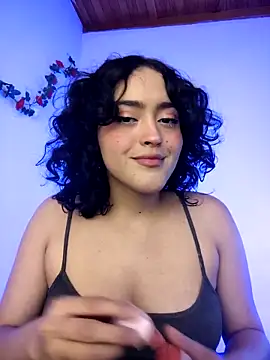 Snapshot of Grecia__x chatting on 12, 10, 2025 Grecia  x online show from 12, 10, 2025