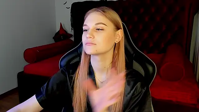 AriaWell online show from 10, 11, 2025