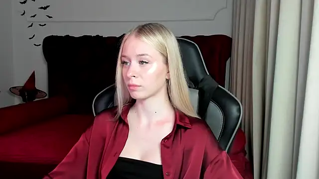 MiaGraces online show from 27, 10, 2025