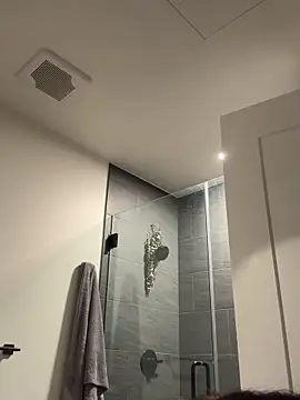 Snapshot of LoveDreaux chatting on 19, 12, 2025 LoveDreaux online show from 19, 12, 2025