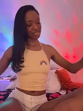 Snapshot of LoveDreaux chatting on 26, 2, 2026 LoveDreaux online show from 26, 2, 2026